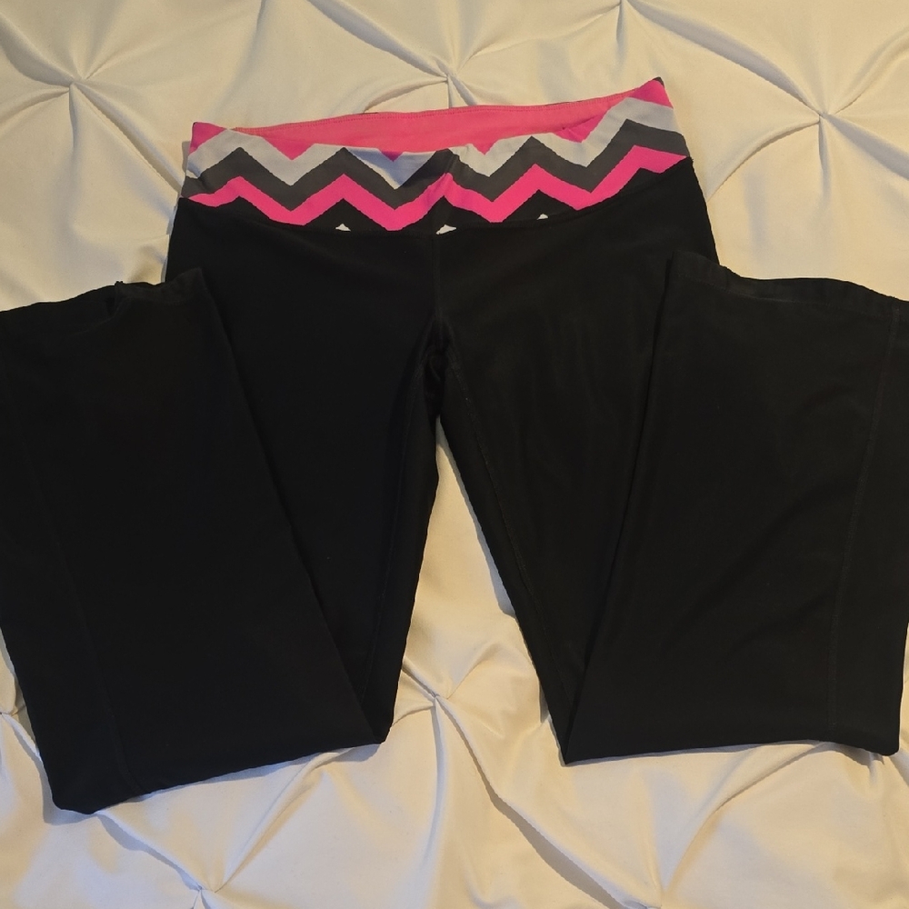 Kids Black and Pink Chevron Leggings